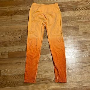 Alphalete Amplify Orange Ombre Scrunch Butt Leggings Size Large